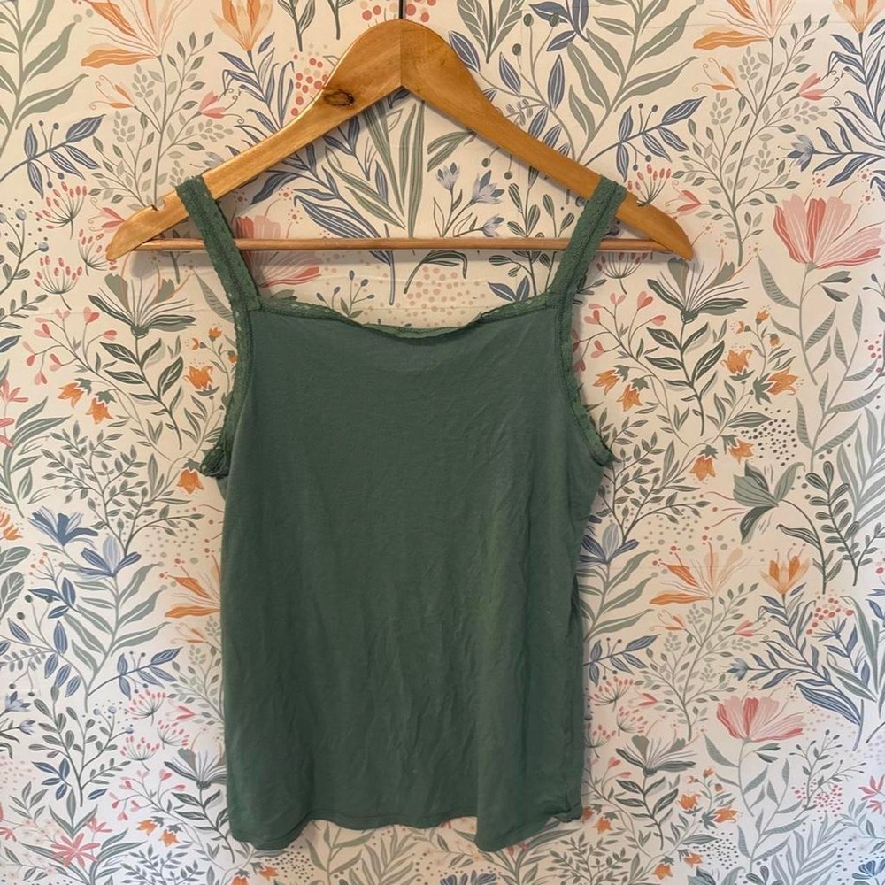 Elle Green Tank Top‎ Lace Trim